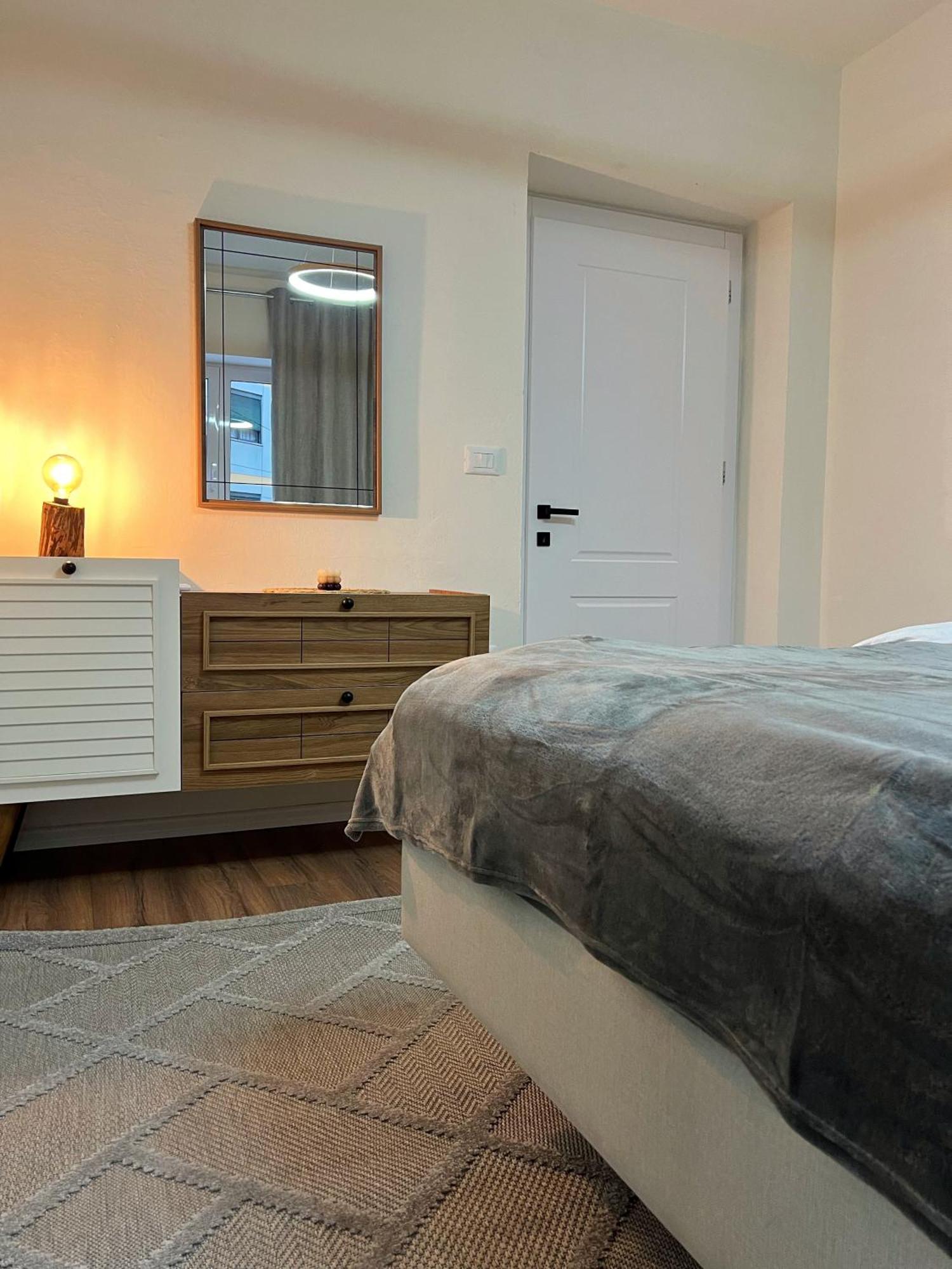 Boho Cane Apartment Tiranë Eksteriør bilde